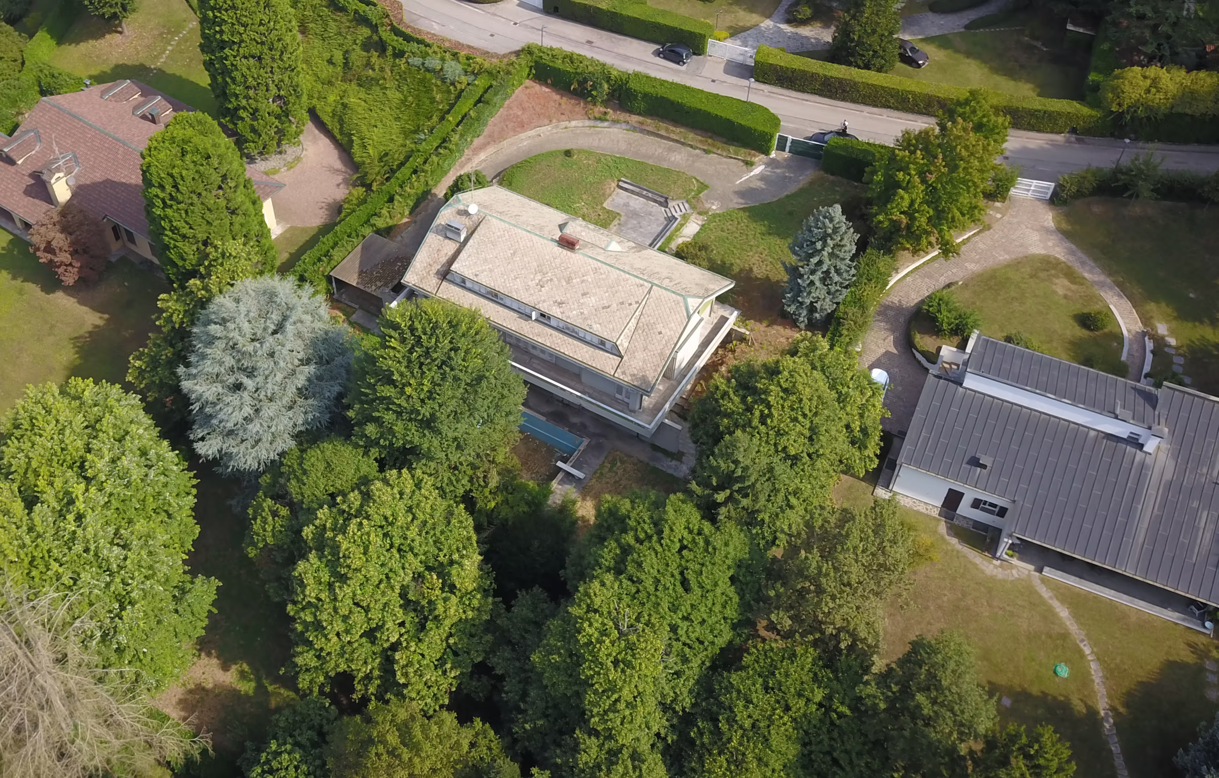 Two-Family Villa in Carimate — view 23